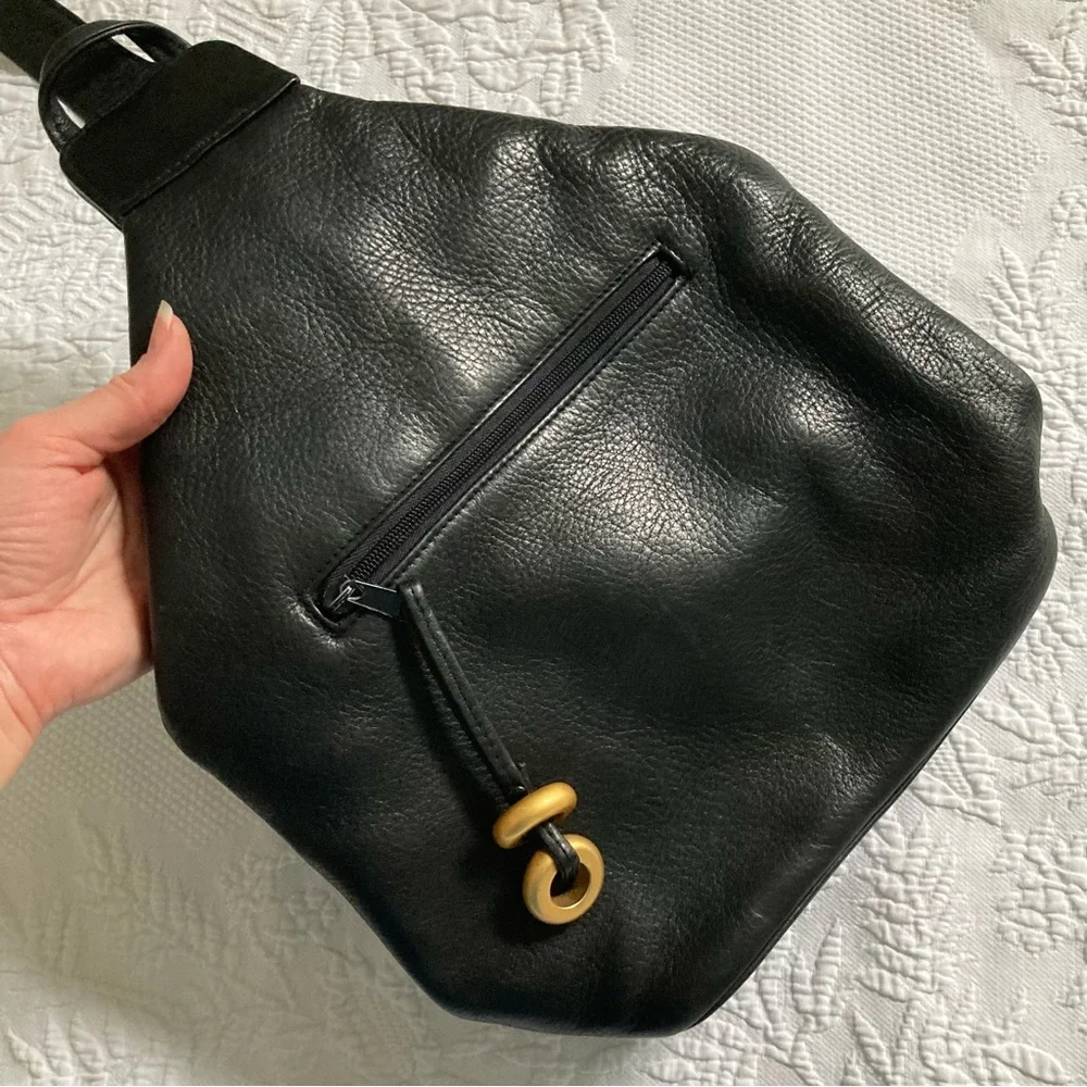 Vintage 90s Y2K Lord & Taylor pebbled leather sling backpack purse bag - Picture 4 of 12